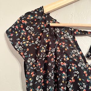 LC Lauren Conrad Black Floral Pleated Blouse, Size M